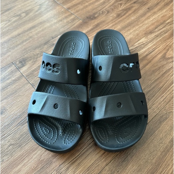 Crocs Women's Via Platform Sandals - Picture 4 of 6